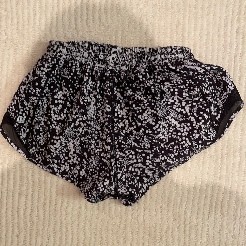 Selling lululemon size 4 running shorts